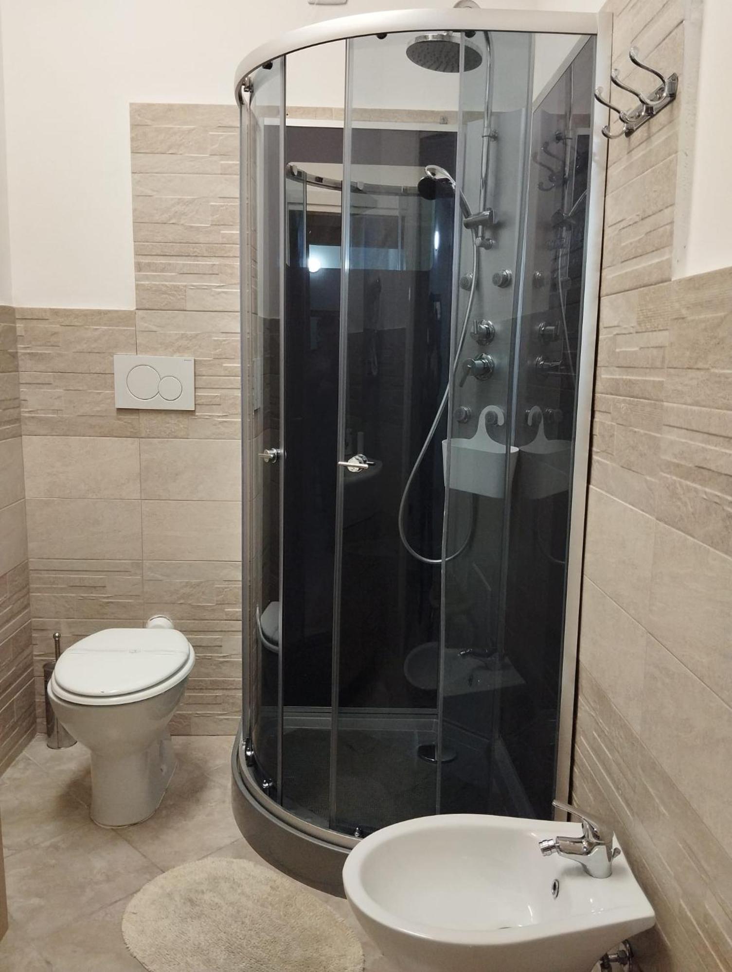 Camera Matrimoniale con Bagno Privato